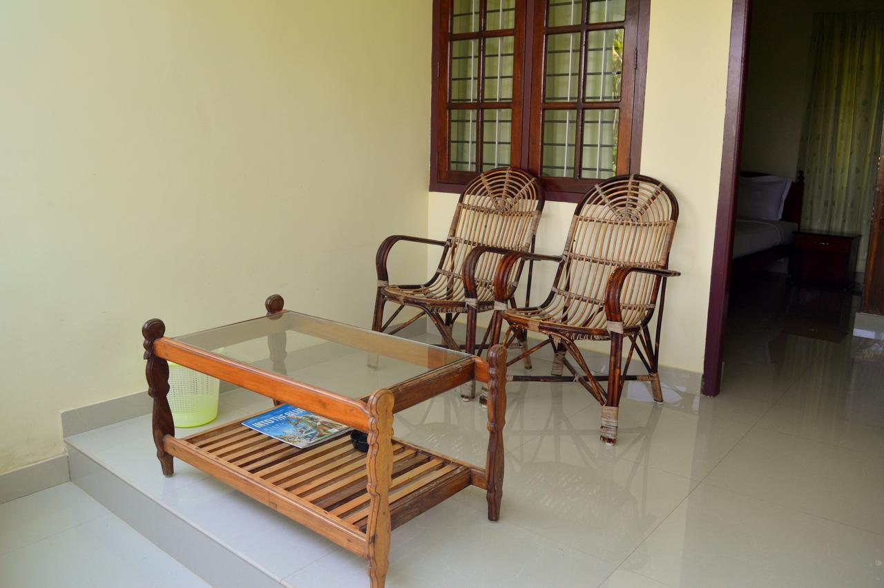 Ganesh Ayurveda Holiday Home Bed And Breakfast Kovalam Eksteriør bilde