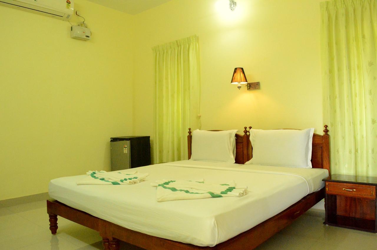 Ganesh Ayurveda Holiday Home Bed And Breakfast Kovalam Eksteriør bilde