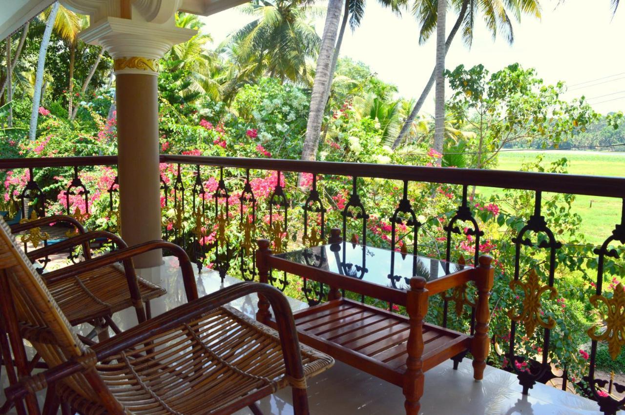 Ganesh Ayurveda Holiday Home Bed And Breakfast Kovalam Eksteriør bilde